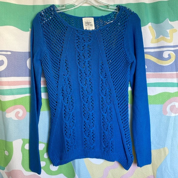 Crochet style sweater - Picture 2 of 4